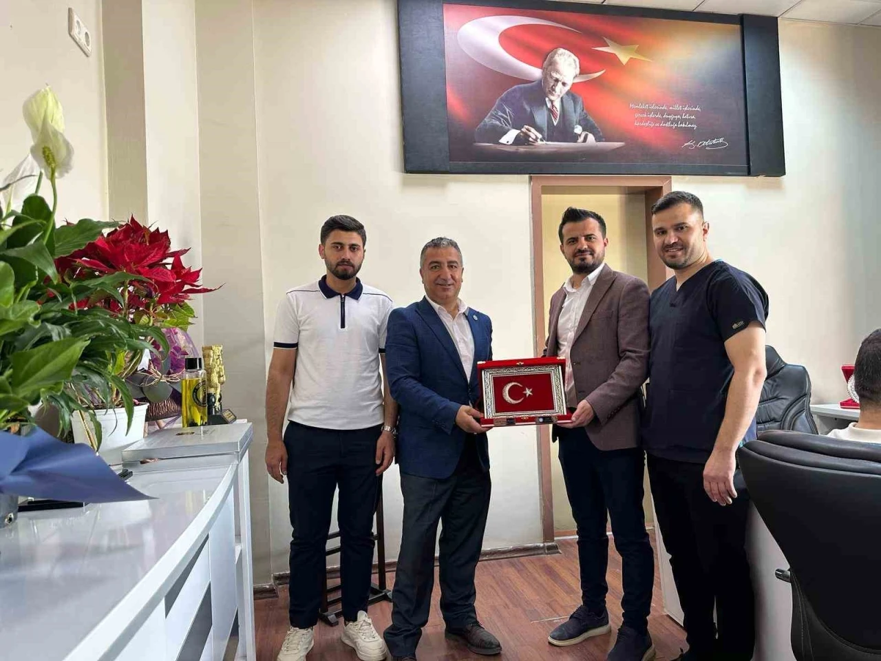 Sağlık-Sen temsilcisi Silopi Devlet Hastanesi’nde sağlık personeli ile bir araya geldi
