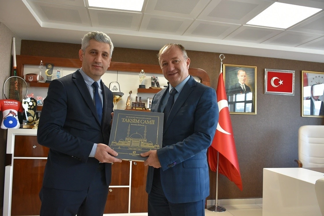 Şahin’den Çakmur’a ziyaret
