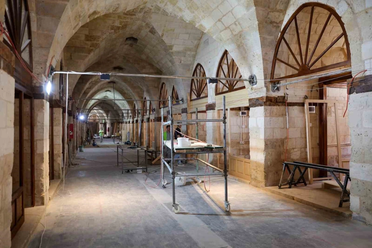 Şahin, Gaziantep’in köklü tarihine sahip çıkıyor
