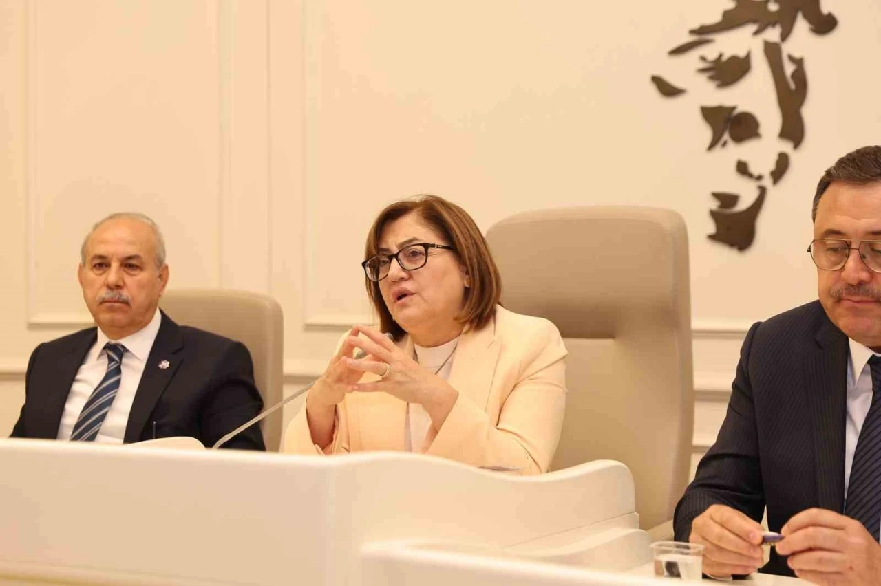 Şahin, Şehitkamil muhtarlarıyla bir araya geldi
