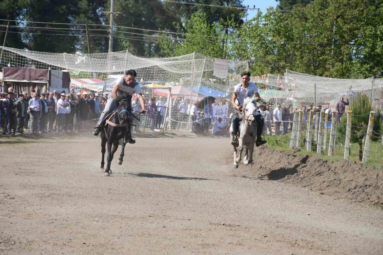 Sakarlı Hıdırellez Festivali’nde Rahvan At Yarışları coşkusu
