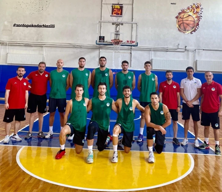 Sakarya B&uuml;y&uuml;kşehir Basketbol hazırlık turnuvasında kupaya uzandı
