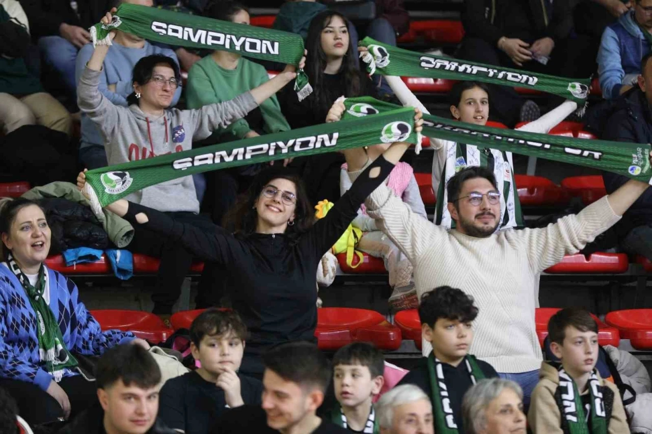 Sakarya Büyükşehir Basketbol tur için parkeye çıkıyor