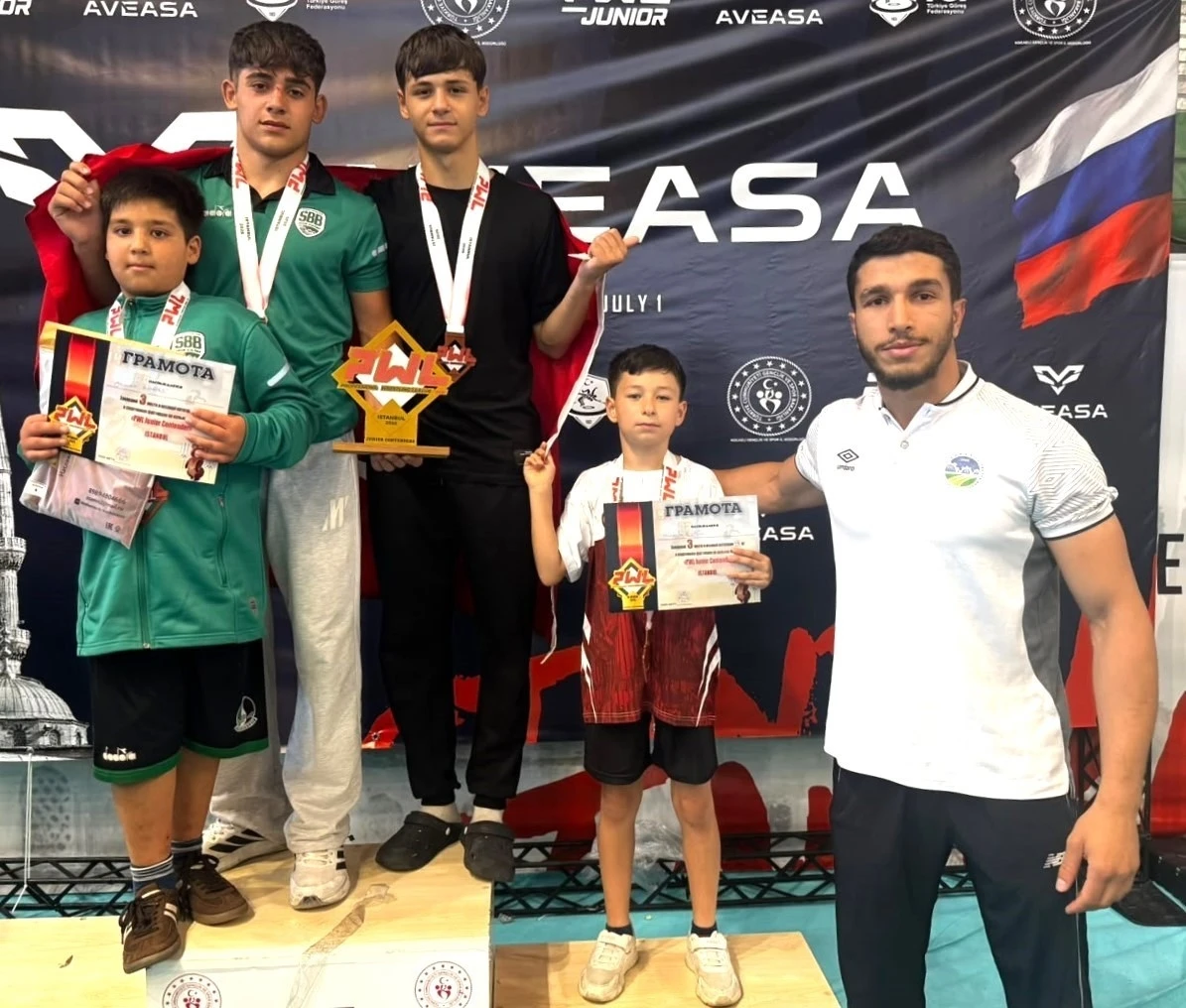 Sakarya B&uuml;y&uuml;kşehir sporcularından 4 branşta toplam 10 madalya
