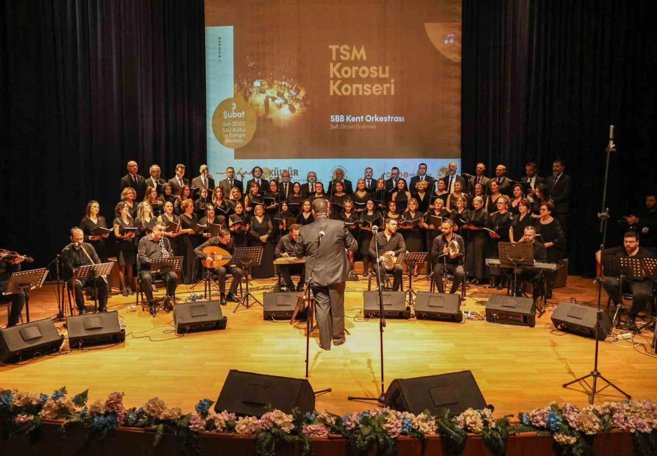 Sakarya&rsquo;da H&uuml;zzam makamında konser yoğun ilgi g&ouml;rd&uuml;
