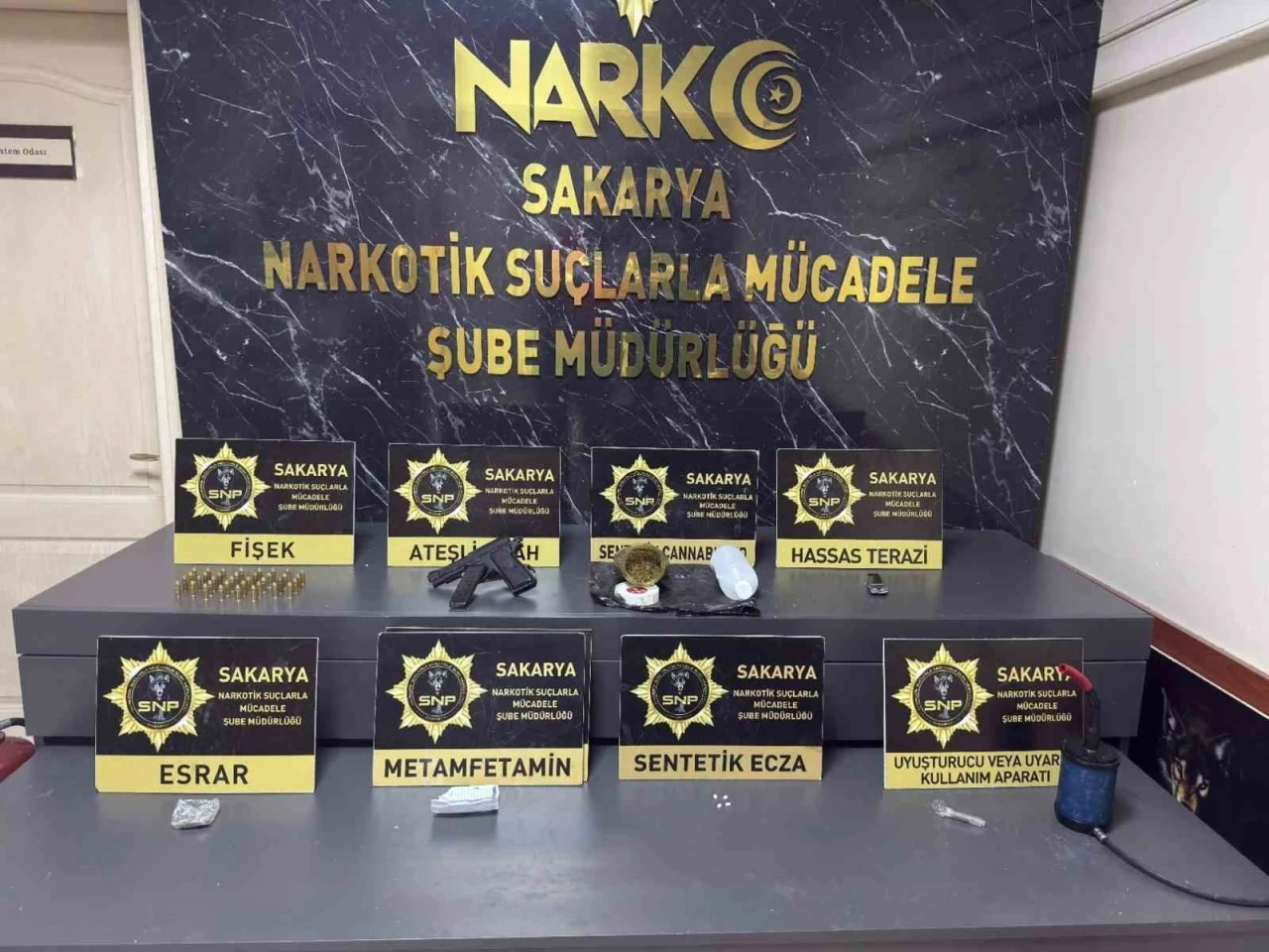 Sakarya’da uyuşturucu operasyonu: 3 gözaltı