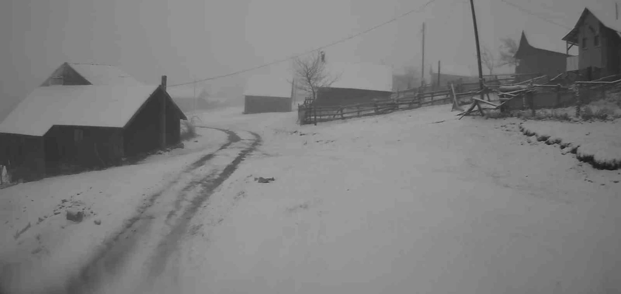 Sakarya’nın yüksek kesimleri beyaza büründü
