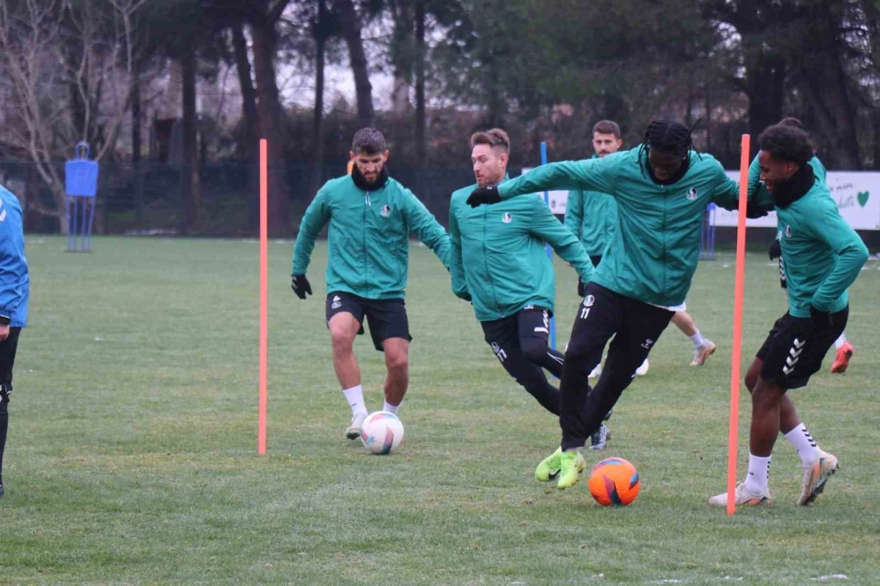 Sakaryaspor, Fatih Karagümrük mesaisine başladı