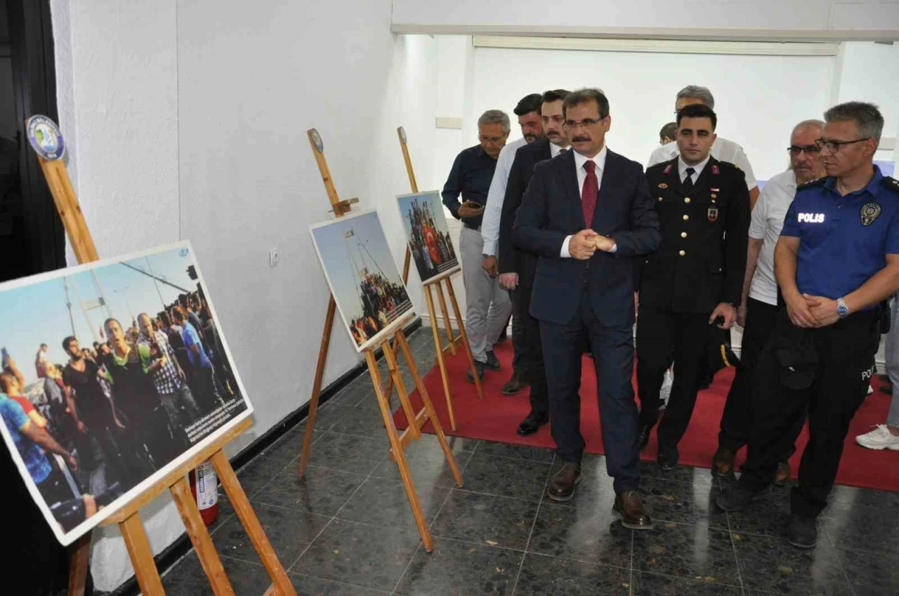 Salihli&rsquo;de "15 Temmuz Destanı Fotoğraf Sergisi" a&ccedil;ıldı
