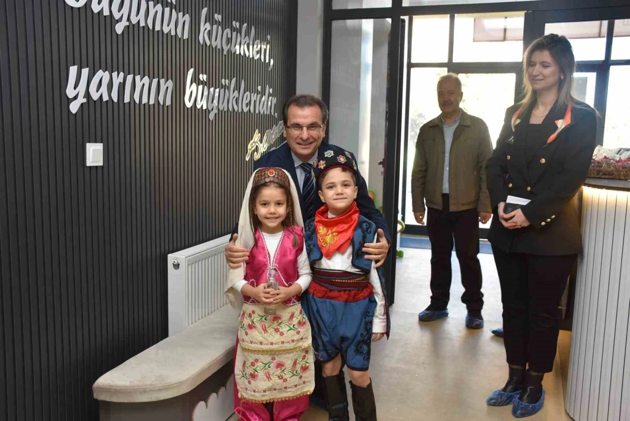 Salihli&rsquo;de Tutum, Yatırım Ve T&uuml;rk Malları Haftası kutlandı
