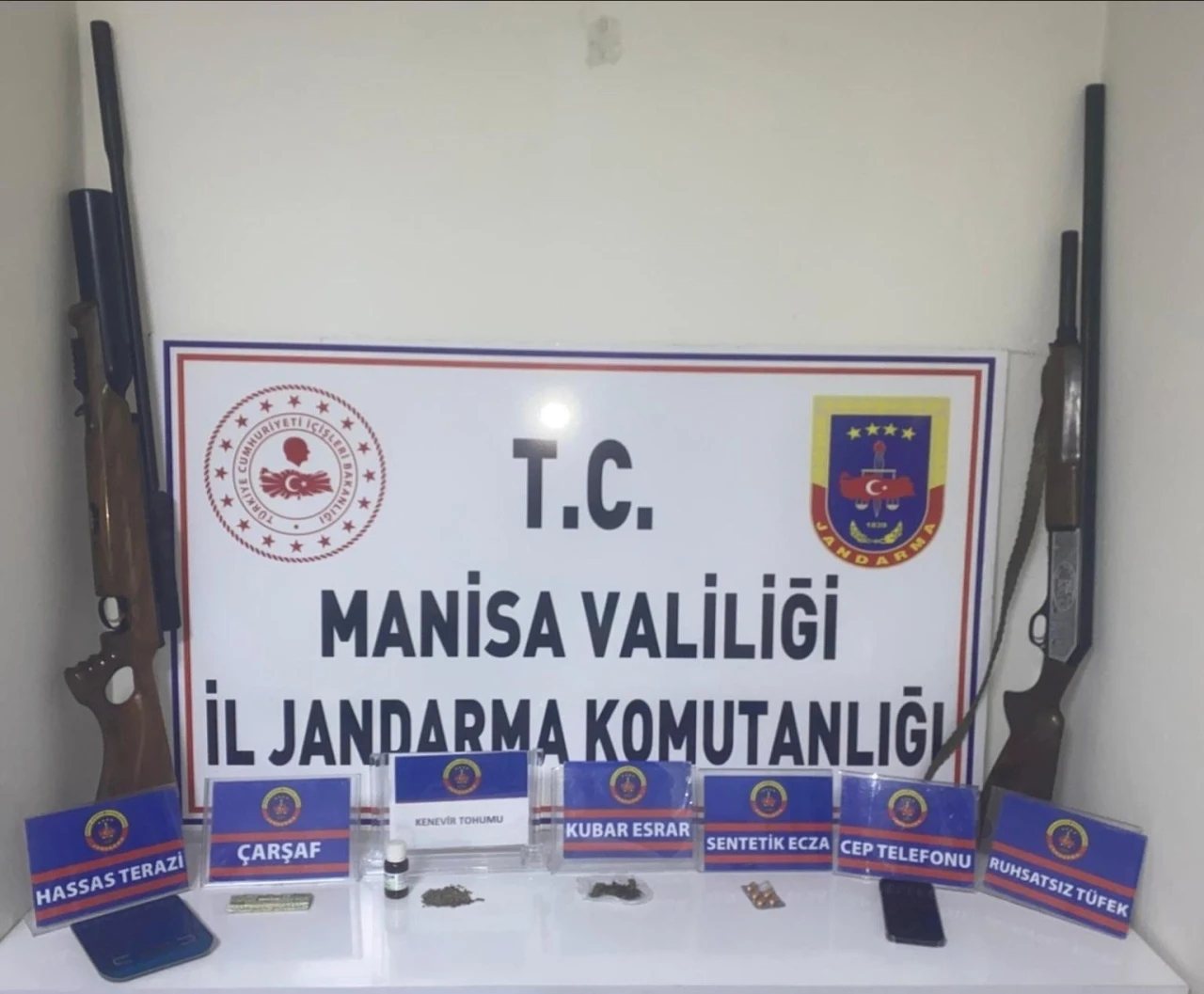 Salihli’de zehir tacirine operasyon
