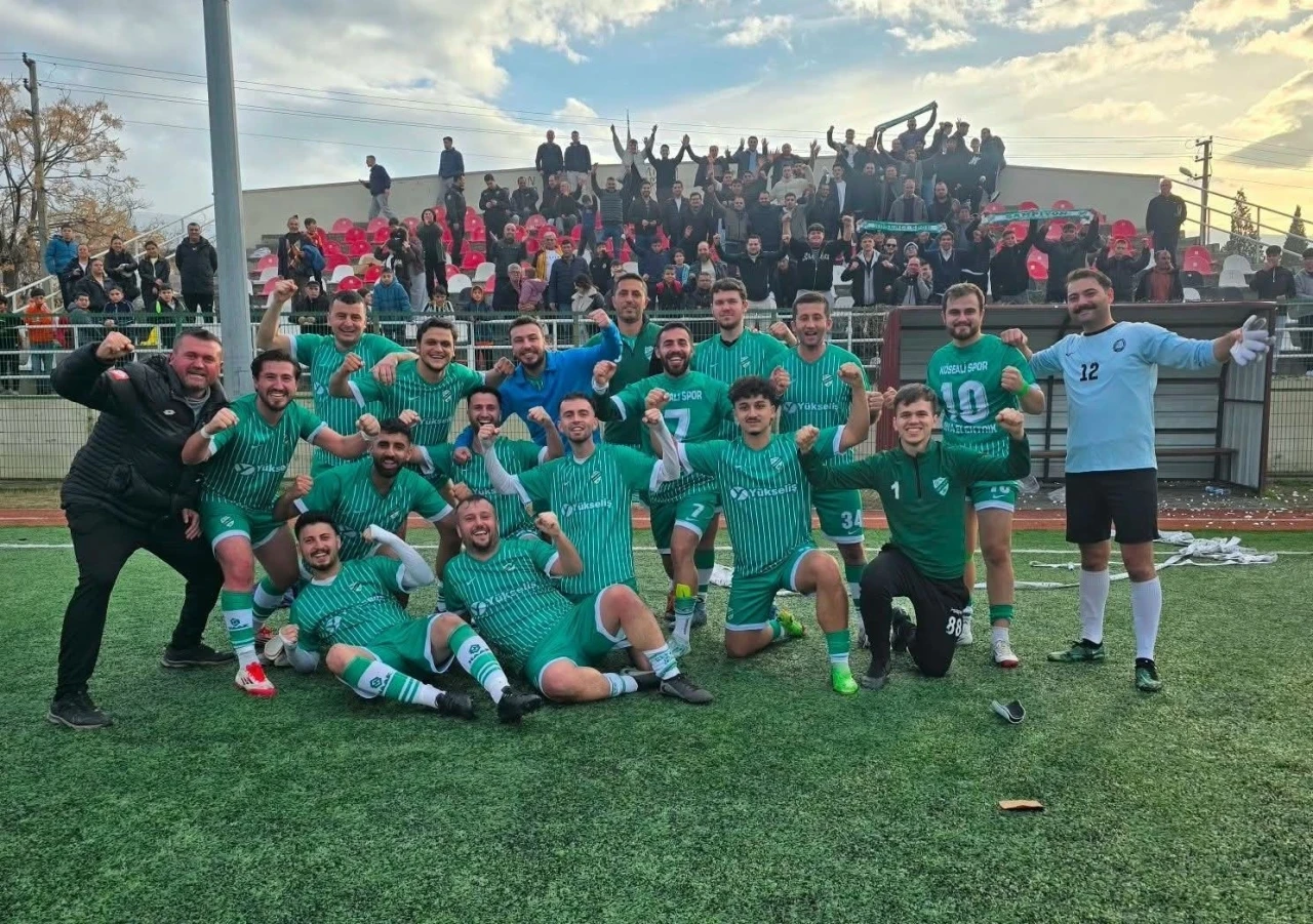 Salihli K&ouml;sealispor şampiyonluğunu ilan etti
