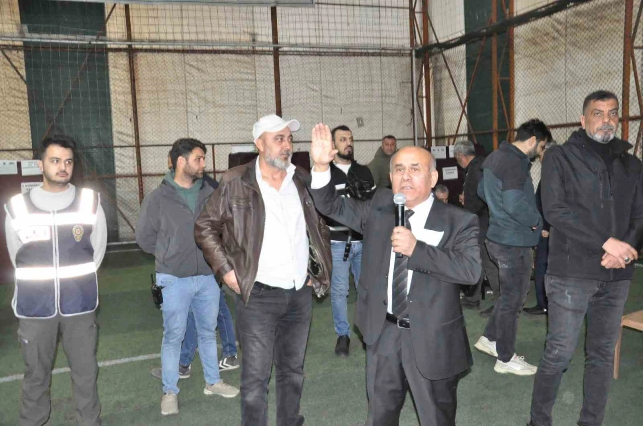 Salihli Madeni Eşya Sanatkarları Esnaf Odası Genel Kurulunda Y&uuml;ksel Hisar g&uuml;ven tazeledi
