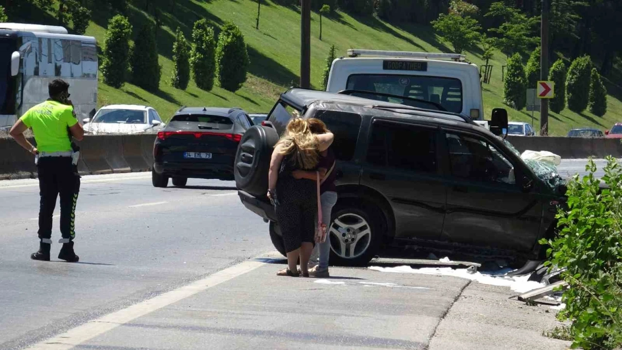 Samandıra-Kartal Bağlantı Yolu&rsquo;nda trafik kazası: Cip yan yattı
