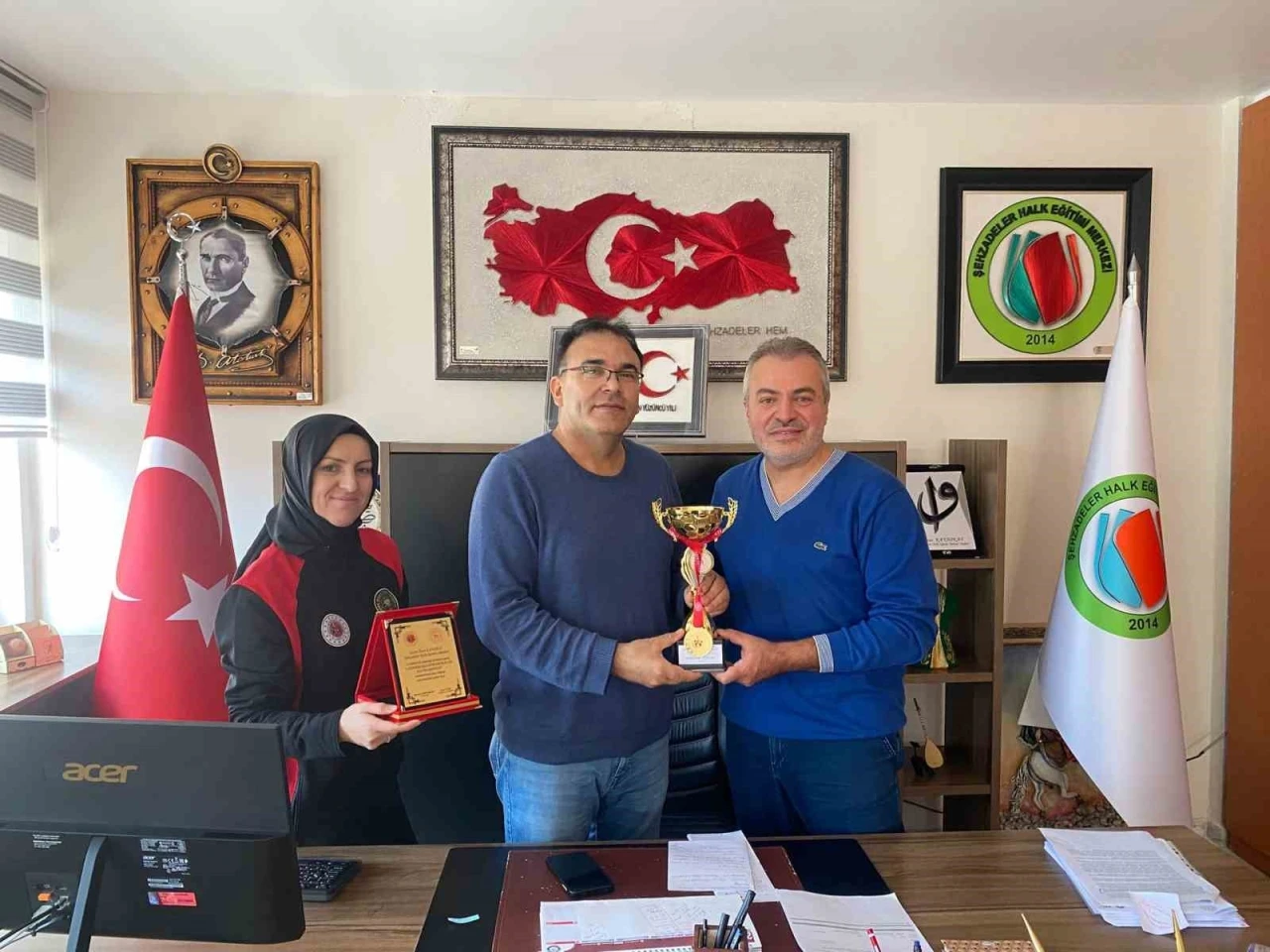 Şampiyona kupası verildi
