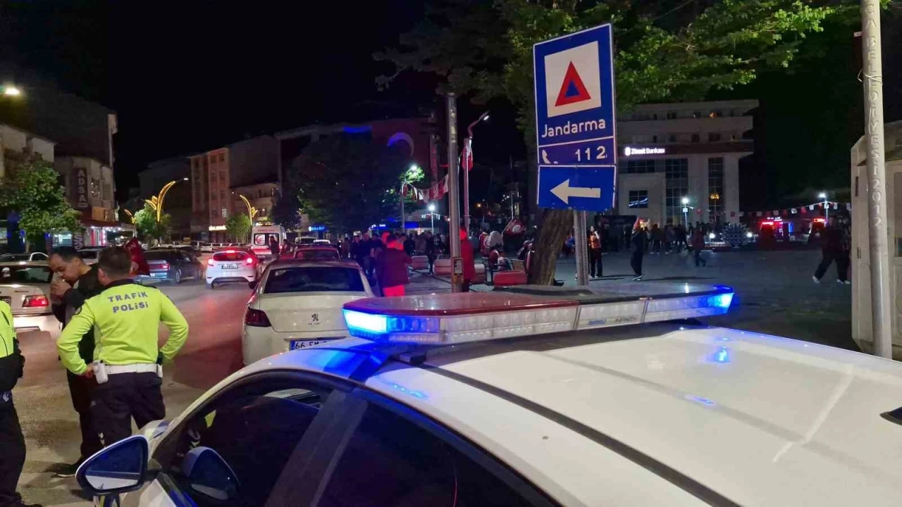 Şampiyonluk kutlamasında havai fişek 9 yaşındaki çocuğun kafasına isabet etti
