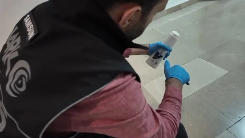 Şampuan kutusunda metamfetamin ele geçirildi
