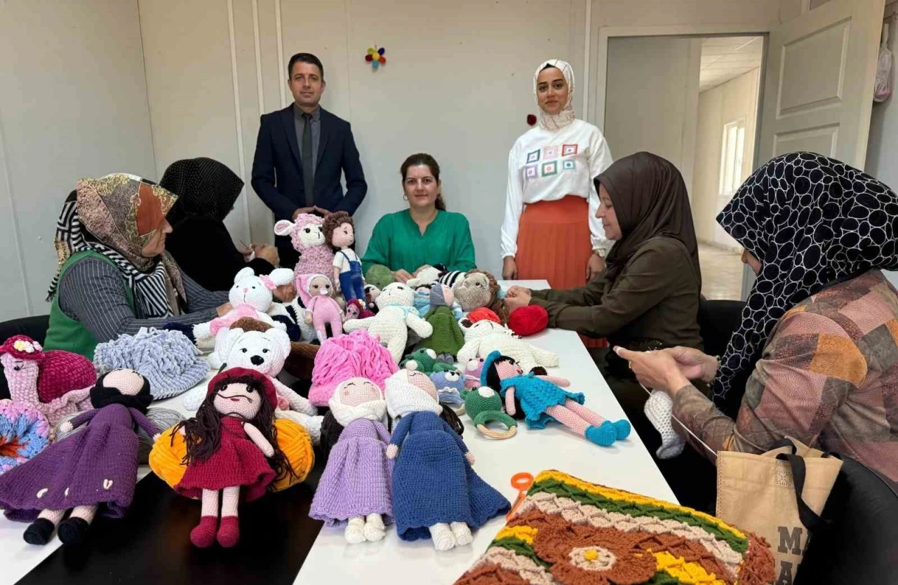 Samsat’ta çocuklara organik bebek üretiliyor
