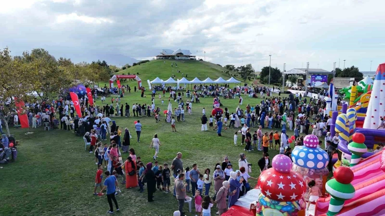 Samsun Büyükşehir’den &quot;Okula Merhaba Çocuk Şenliği&quot;
