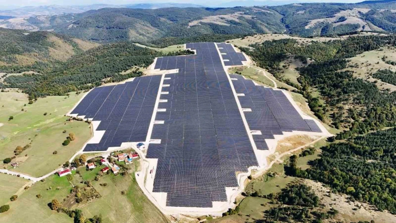 Samsun Büyükşehir, enerjisini güneşten karşılıyor
