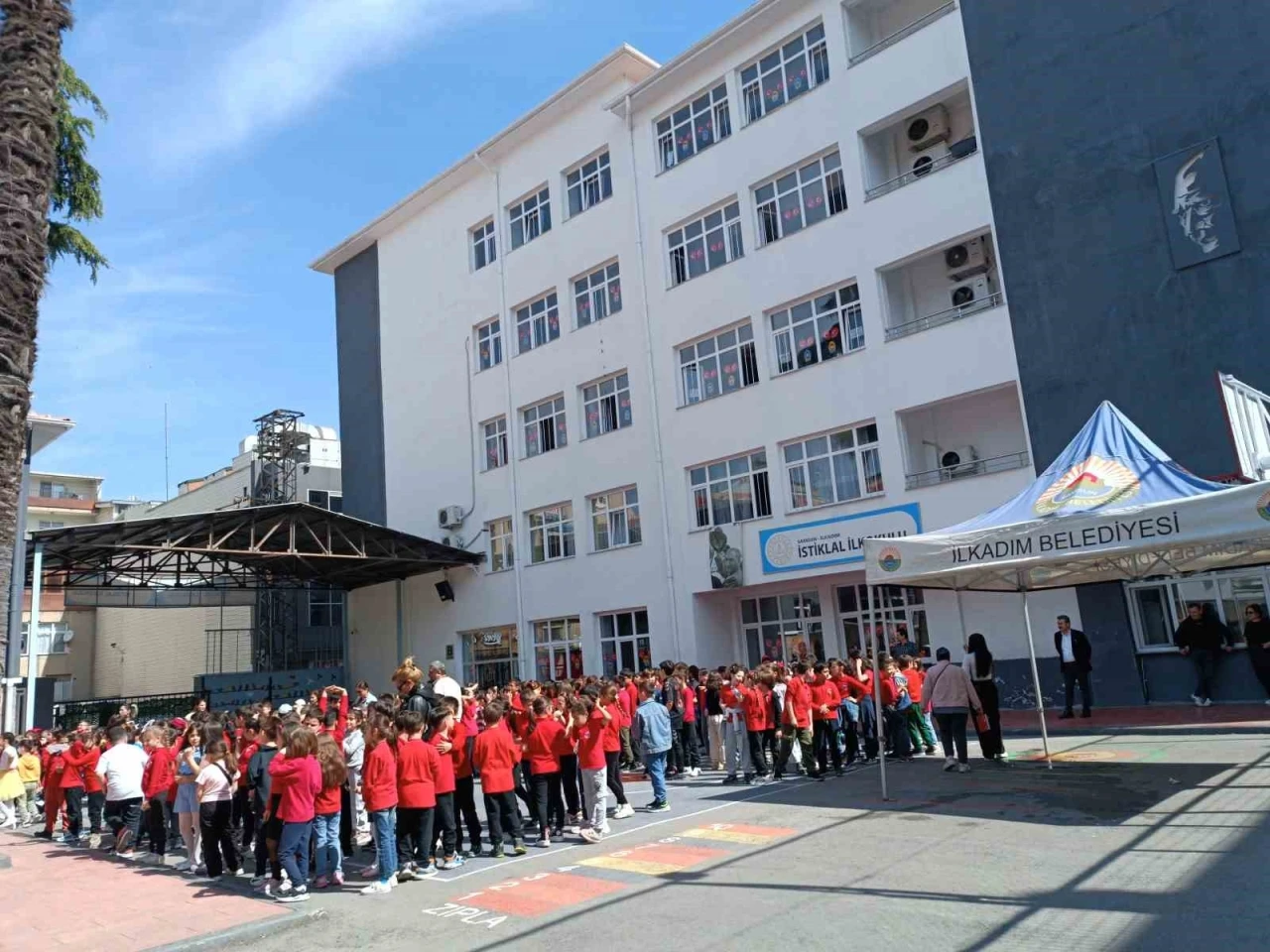 Samsun’da 10 yeni okul ve 4 deprem güçlendirme işi devam ediyor
