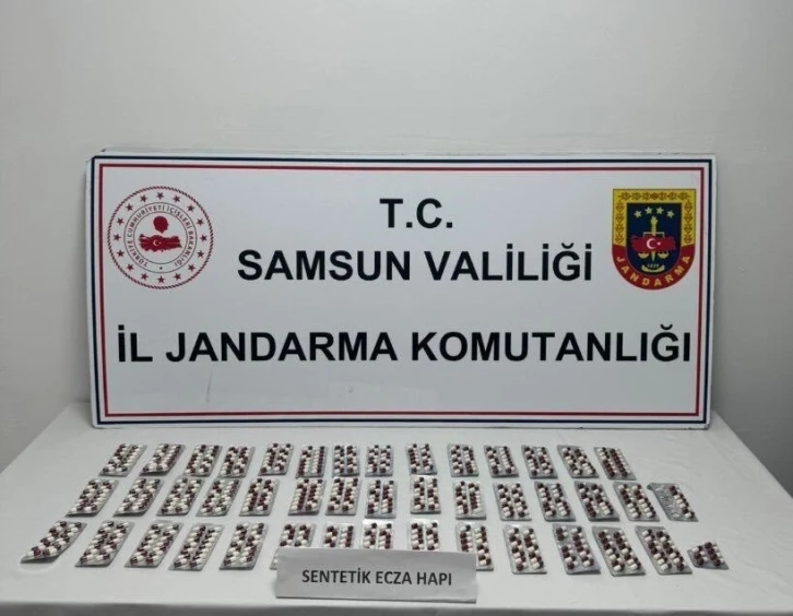 Samsun’da 947 adet sentetik ecza ele geçirildi