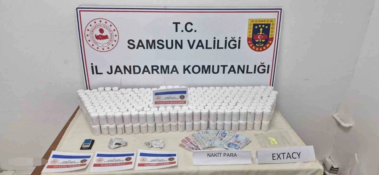Samsun&rsquo;da jandarmadan uyuşturucu operasyonu: 2 g&ouml;zaltı
