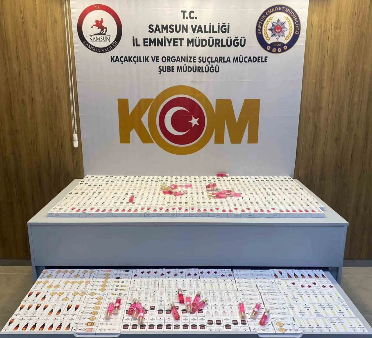 Samsun&rsquo;da ka&ccedil;ak parf&uuml;m operasyonu: 591 &uuml;r&uuml;n ele ge&ccedil;irildi
