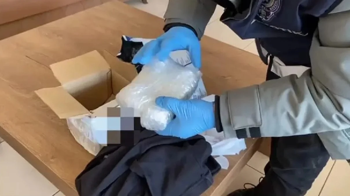 Samsun’da kargo paketinde ele geçirilen kokainle ilgili 3 kişiye 16’şar yıl hapis
