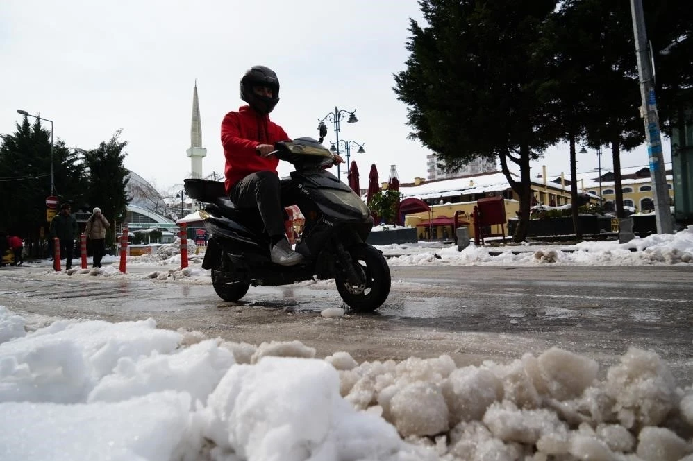 Samsun&rsquo;da motosiklet ve motokuryelerin trafik yasağı kaldırıldı
