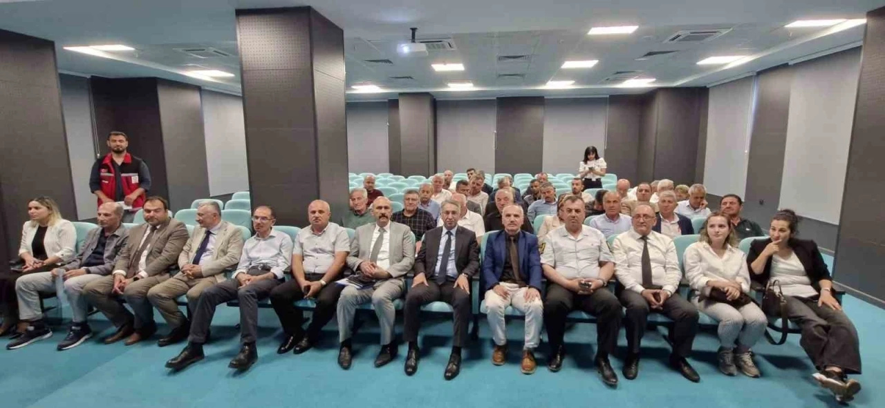 Samsun&rsquo;da muhtarlara sosyal risk haritası ve aile rehberi eğitimi
