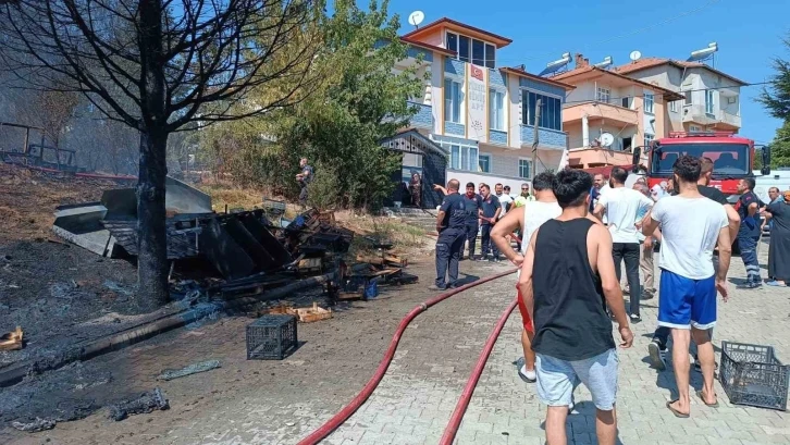 Samsun’da plastik kasa yangını