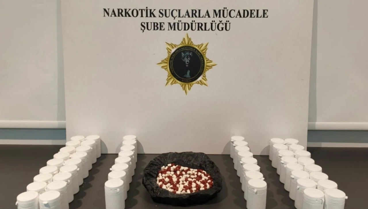 Samsun’da uyuşturucu operasyonları: Binlerce ecza ele geçirildi
