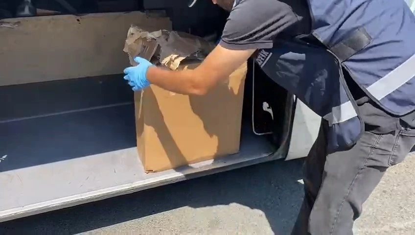 Samsun’da yolcu otobüsünde 2 kilo skunk ele geçirildi: 2 gözaltı
