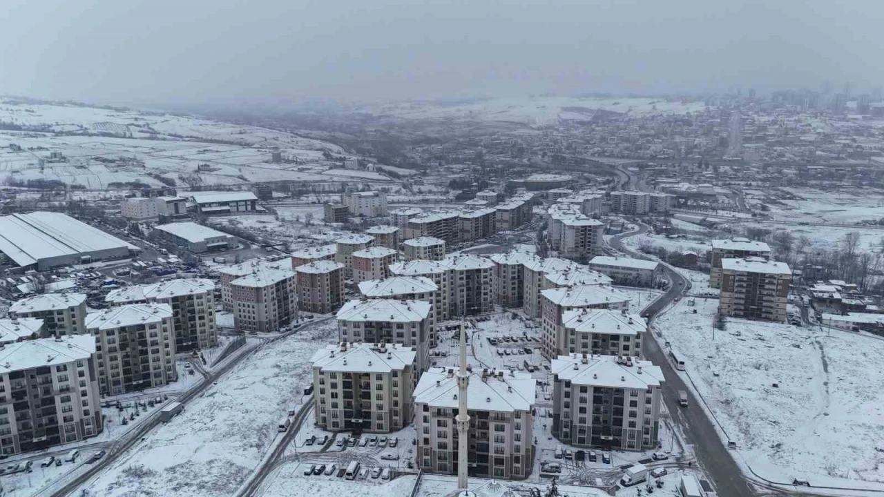 Samsun&rsquo;u Balkan soğuğu vurdu: Y&uuml;kseklerde kar 50 santime ulaştı
