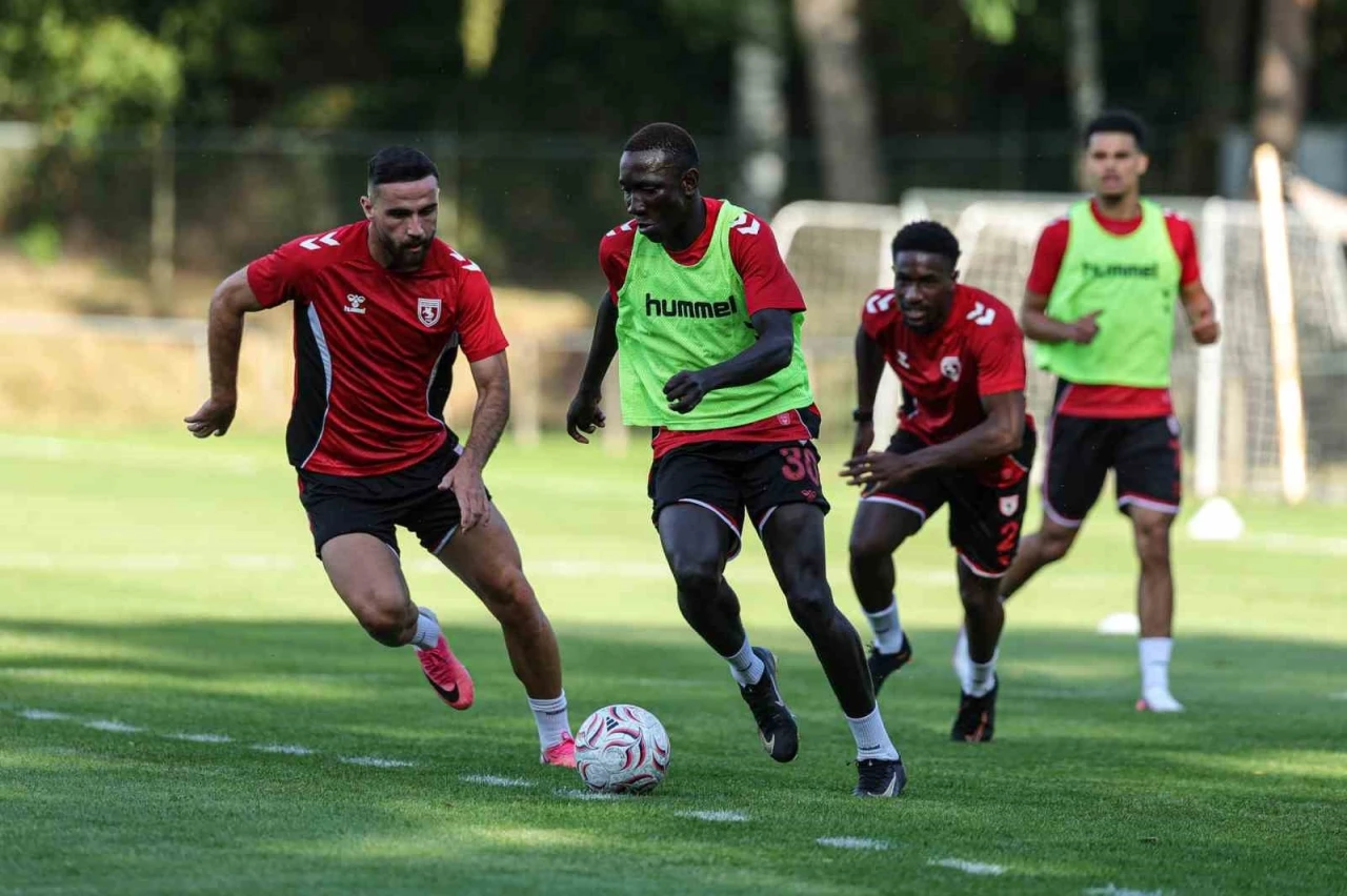 Samsunspor&rsquo;un Hollanda kampı başladı
