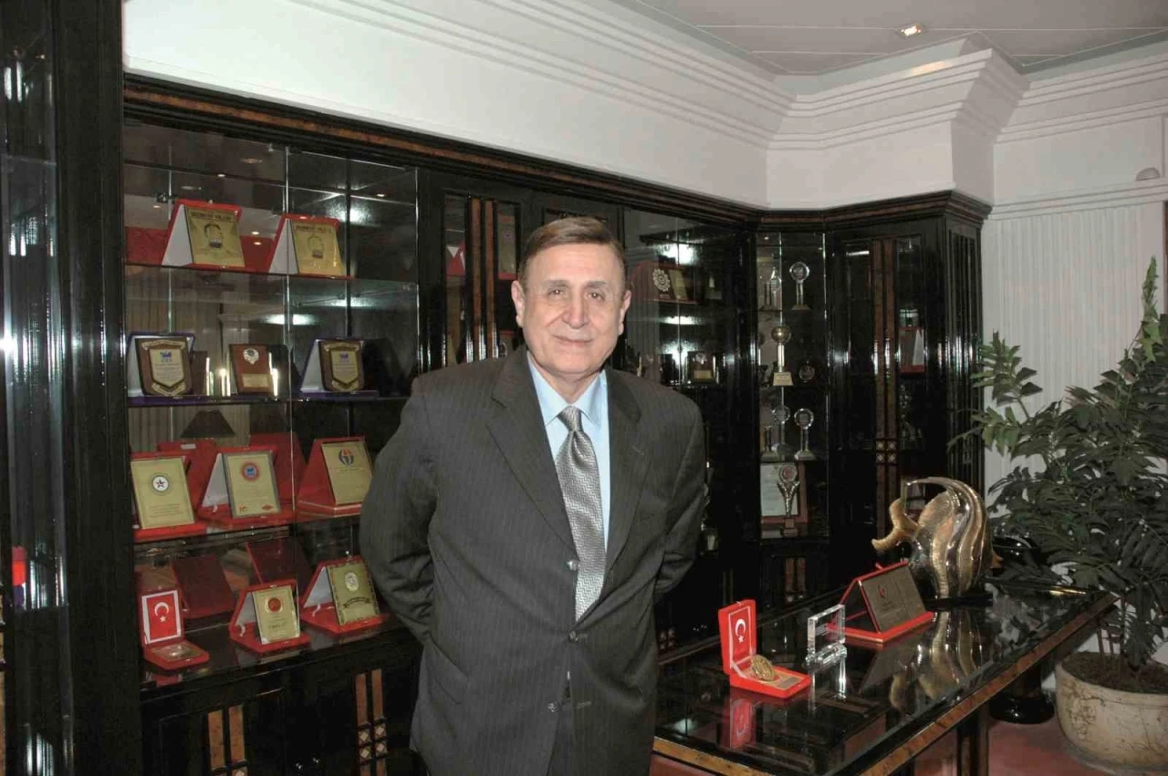 Sanayici M. Naci Topçuoğlu anılacak
