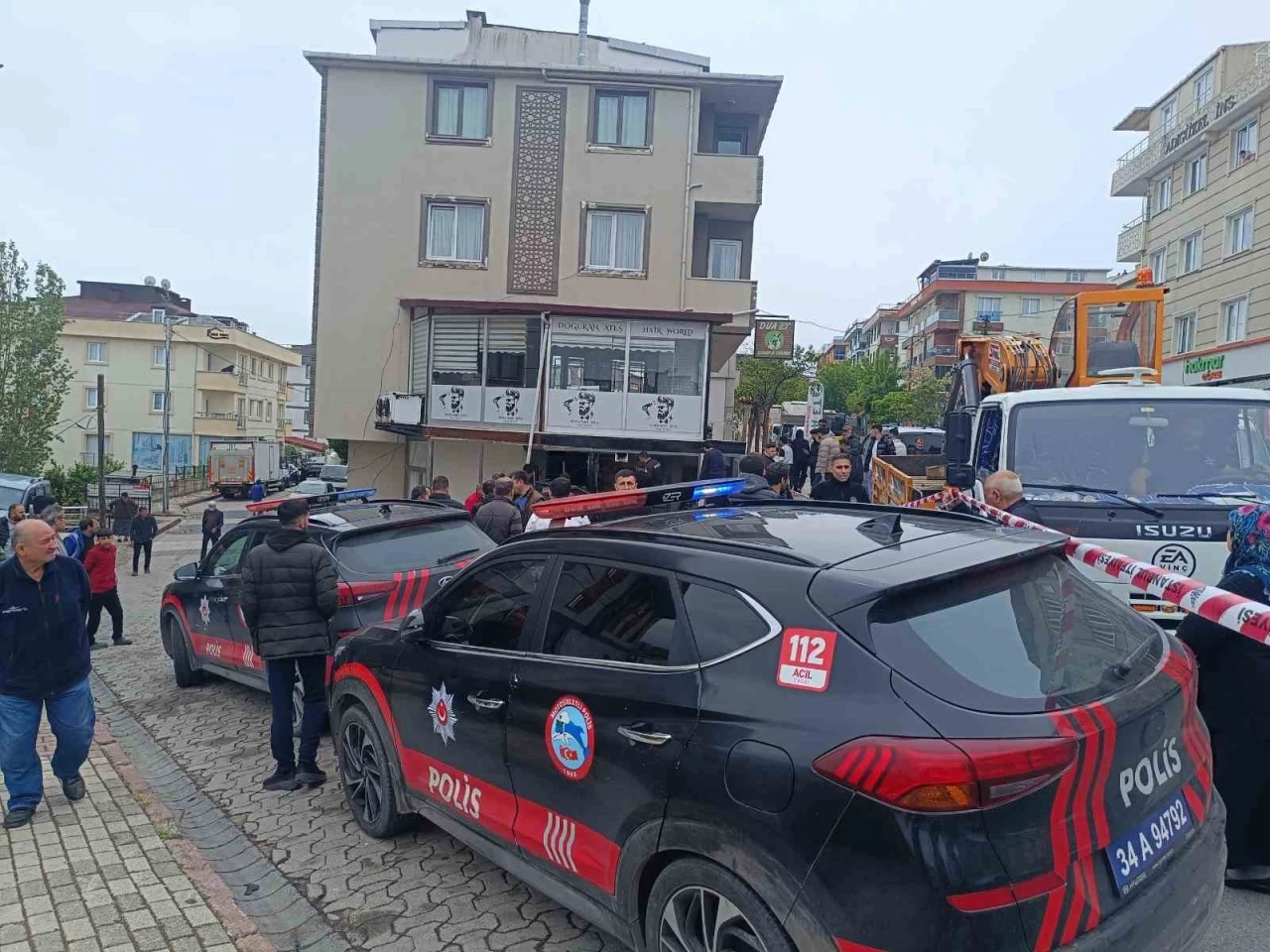 Sancaktepe’de otomobil telefoncuya daldı
