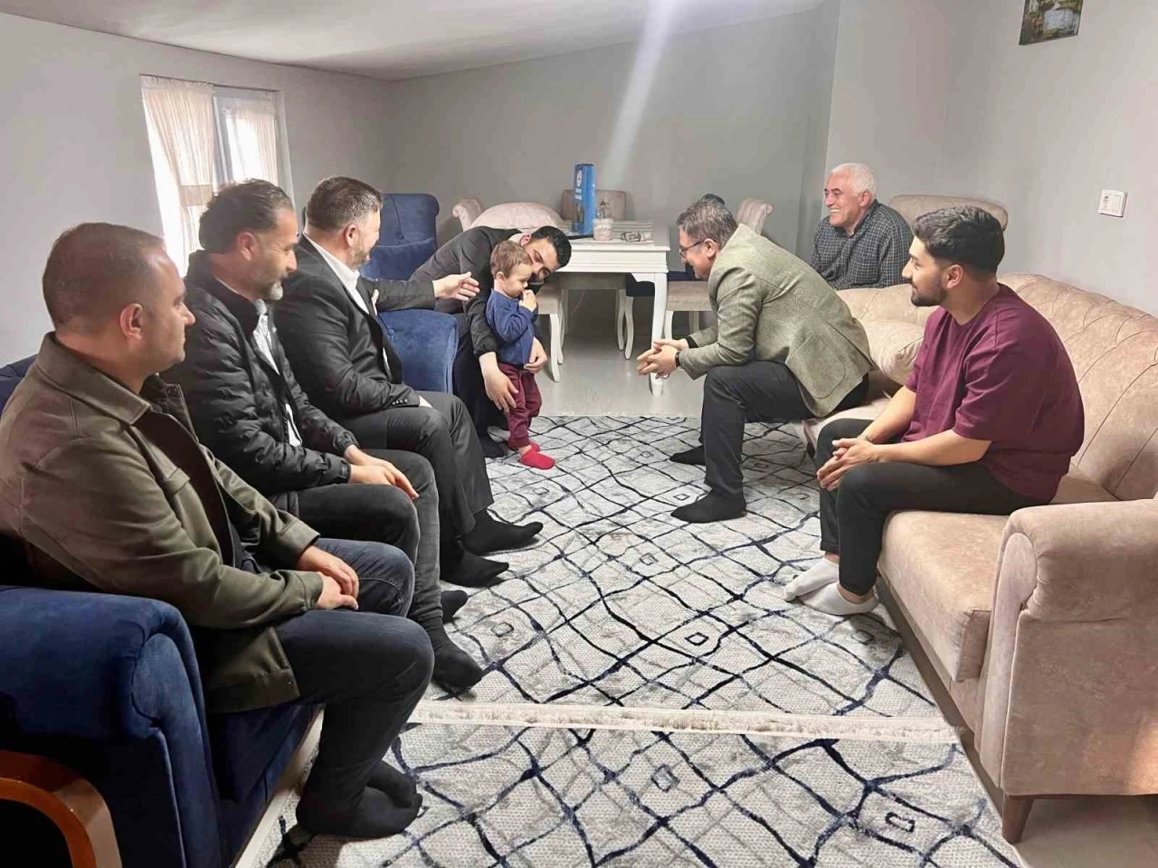 Sancaktepe Kaymakamı Naif Yavuz’dan anlamlı ziyaret: Kanseri yenen Ali Asaf’a destek ve moral
