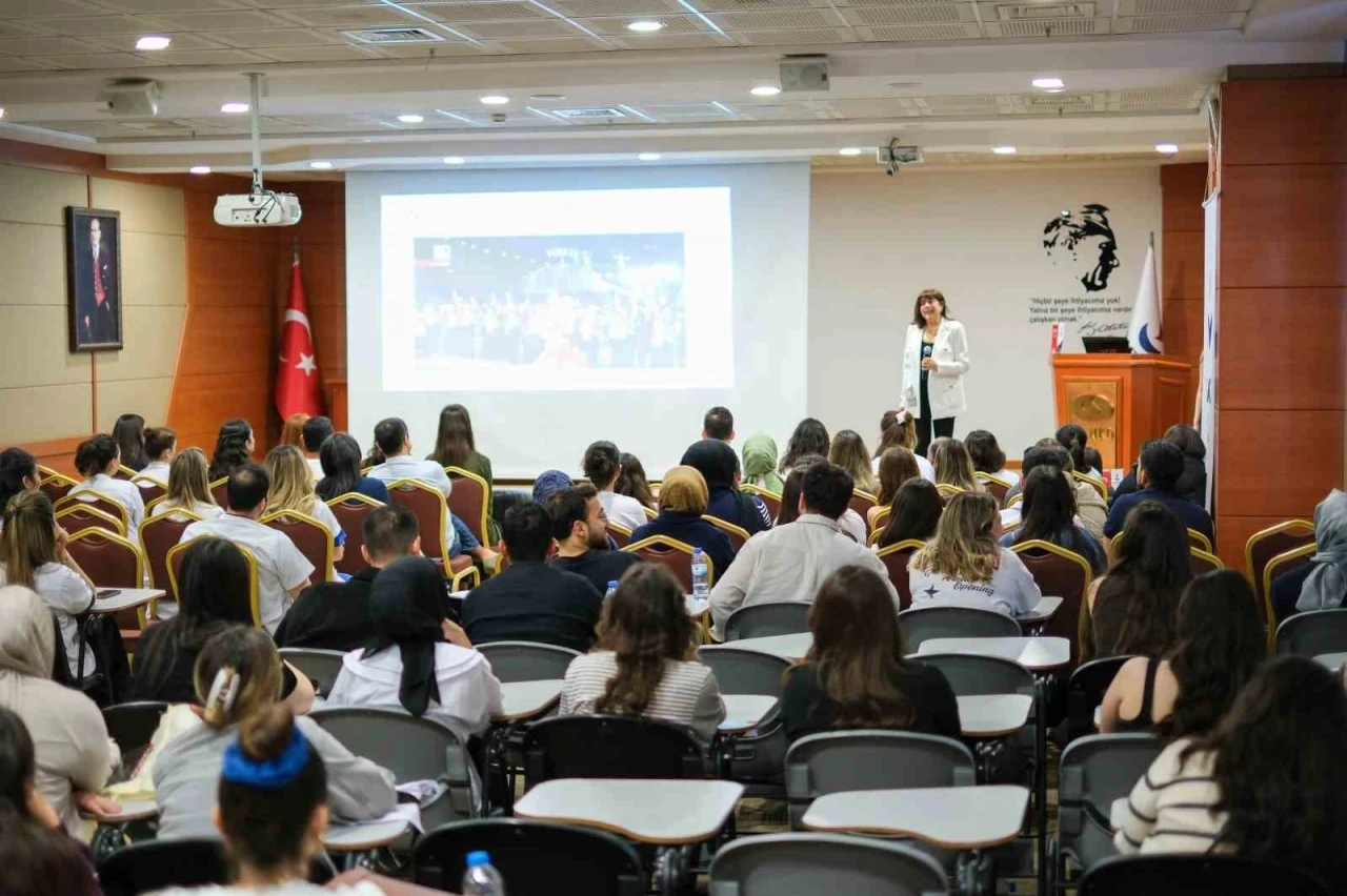SANKO &Uuml;niversitesinde "Sporun Engel Tanımayan D&uuml;nyası: Engelli Sporlarında Fizyoterapist" konulu etkinlik d&uuml;zenlendi

