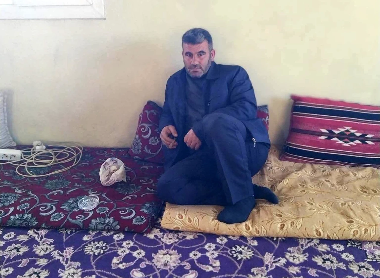 Şanlıurfa&rsquo;da bir kişi otomobilde silahla vurulmuş halde &ouml;l&uuml; bulundu
