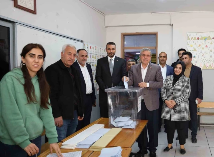 Şanlıurfa’da ilk oylar kullanıldı
