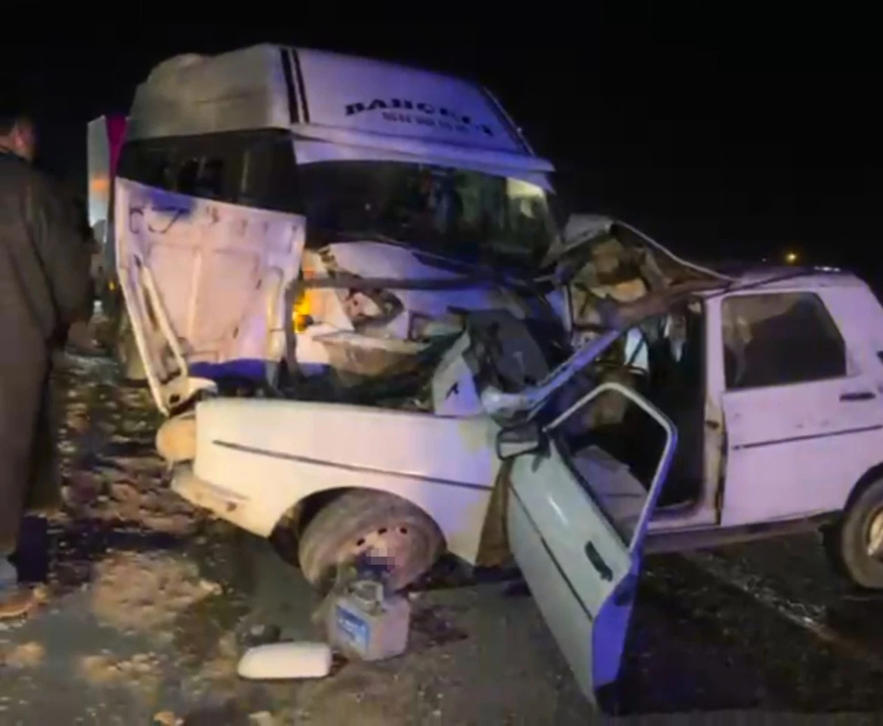 Şanlıurfa&rsquo;da minib&uuml;s ile otomobil &ccedil;arpıştı:1 &ouml;l&uuml;
