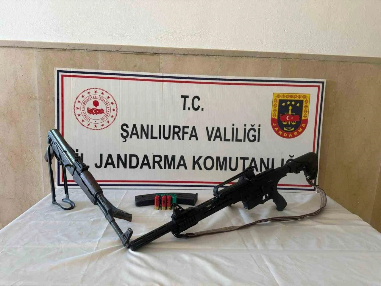 Şanlıurfa’da ruhsatsız 3 silah ele geçirildi
