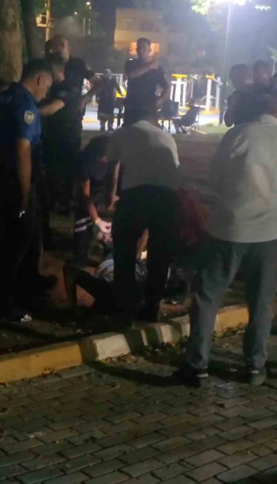 Şanlıurfa&rsquo;da taşlı sopalı kavga: 3 yaralı
