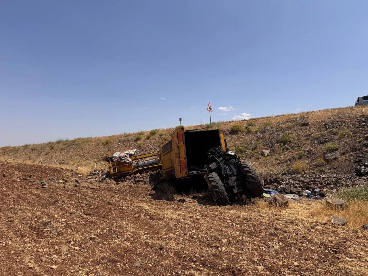 Şanlıurfa’da traktör devrildi: 2 ölü
