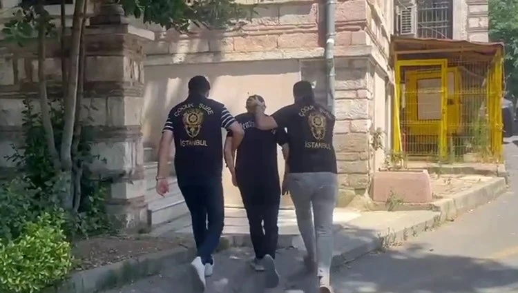 Saraçhane’de Müslümanları ölümle tehdit eden maskeli şüpheli yakalandı
