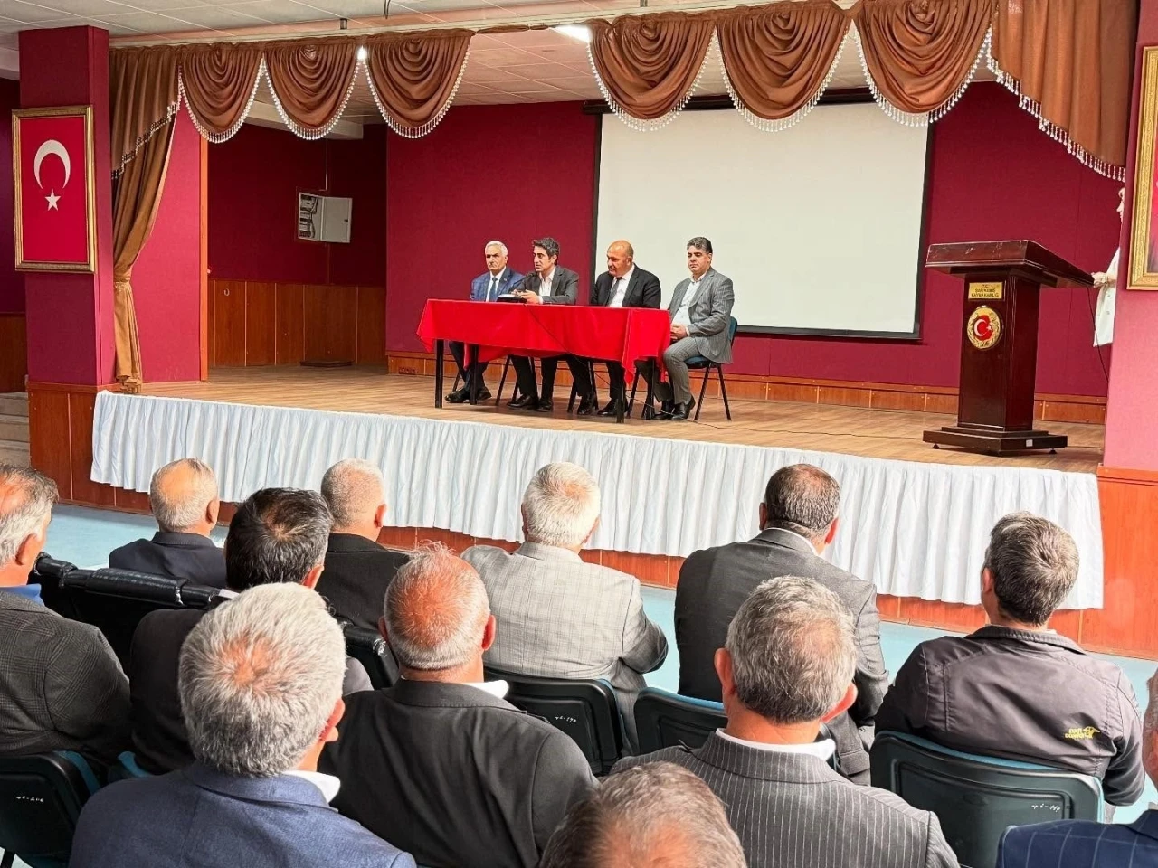 Sarıkamış’ta KÖYDES toplantısı düzenlendi
