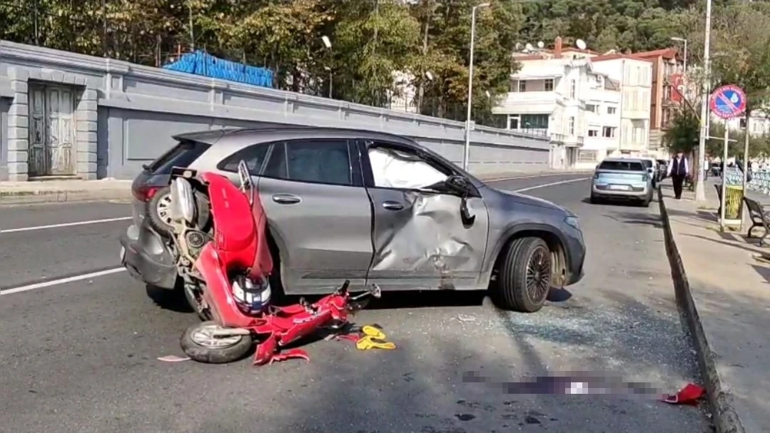 Sarıyer’de "U" dönüÅŸü yapan otomobil motosikletle çarpıştı: 1 ağır yaralı