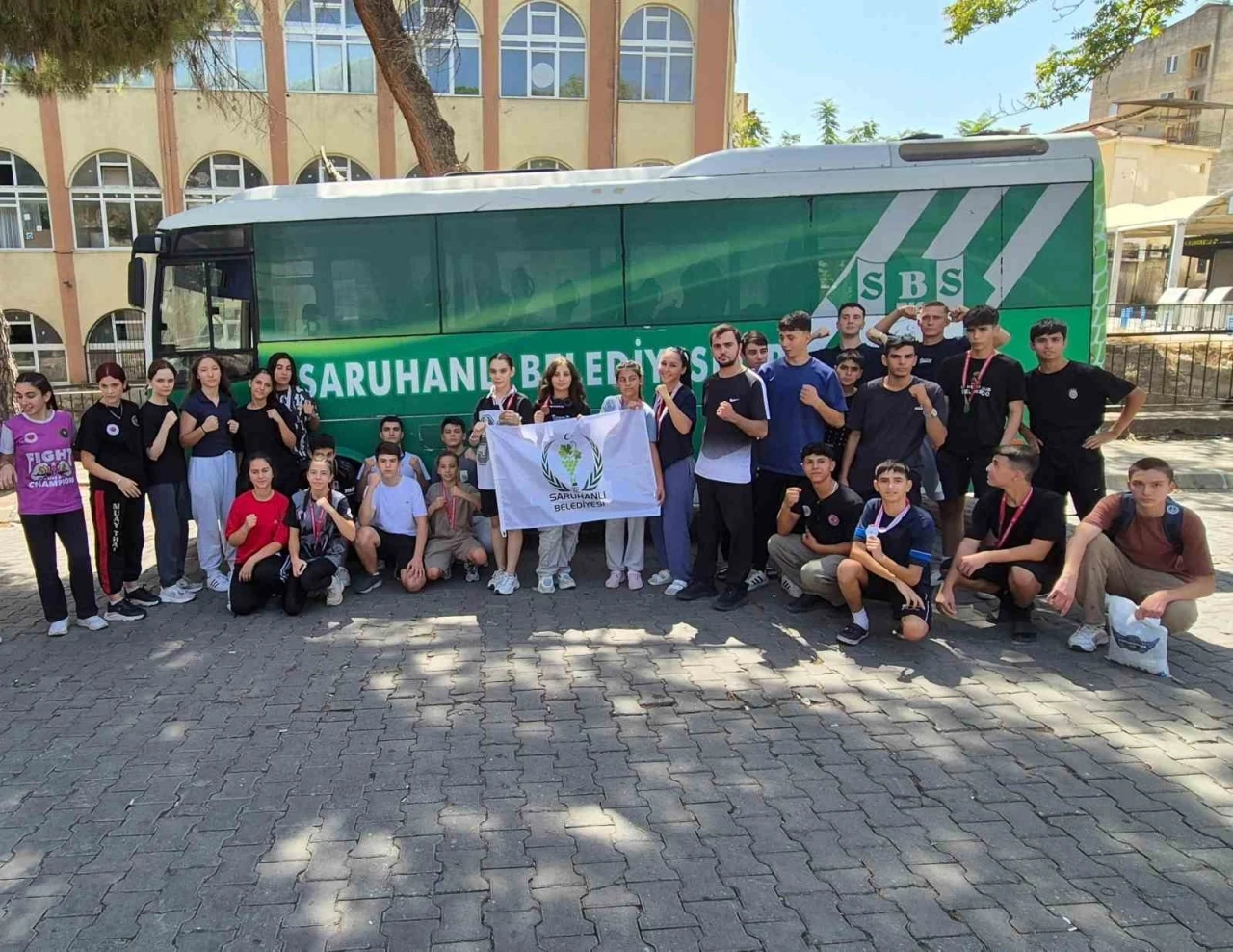 Saruhanlı Belediyespor Muaythai’de madalyalara ambargo koydu
